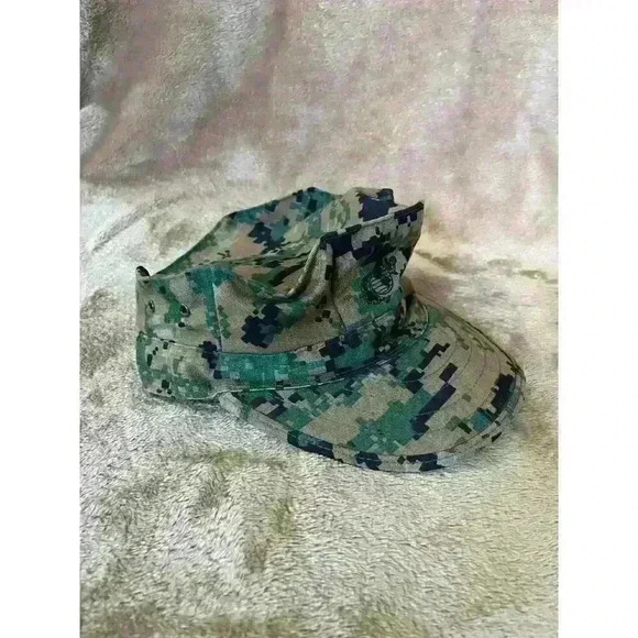 Marine Corps Cover, Garrison, MARPAT, Woodland‎ Size Large - Picture 2 of 7